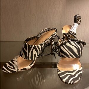 Shoe Dazzle Black and White Zebra Heels SZ 9.5 $29